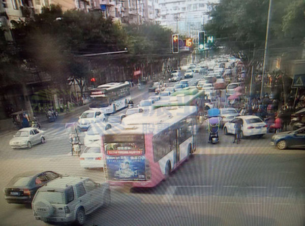 圖3 右轉(zhuǎn)車流與直行車流匯流