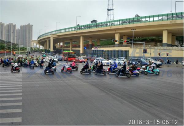 圖10 中華園湖路口優(yōu)化后南進(jìn)口早高峰排隊(duì)情況