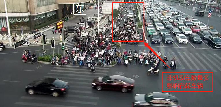 圖3 民族大道-園湖路路口東進(jìn)口(優(yōu)化前)