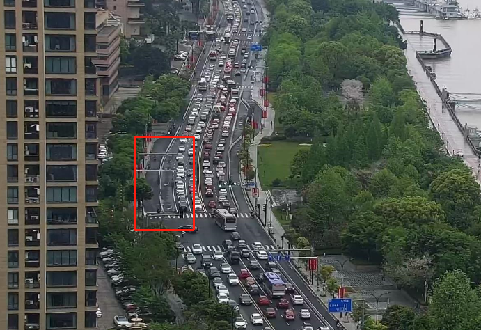 圖3 甌江路-東明路口車道更改示意圖