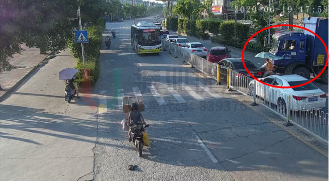 圖6 南進(jìn)口支路車(chē)輛占道情況