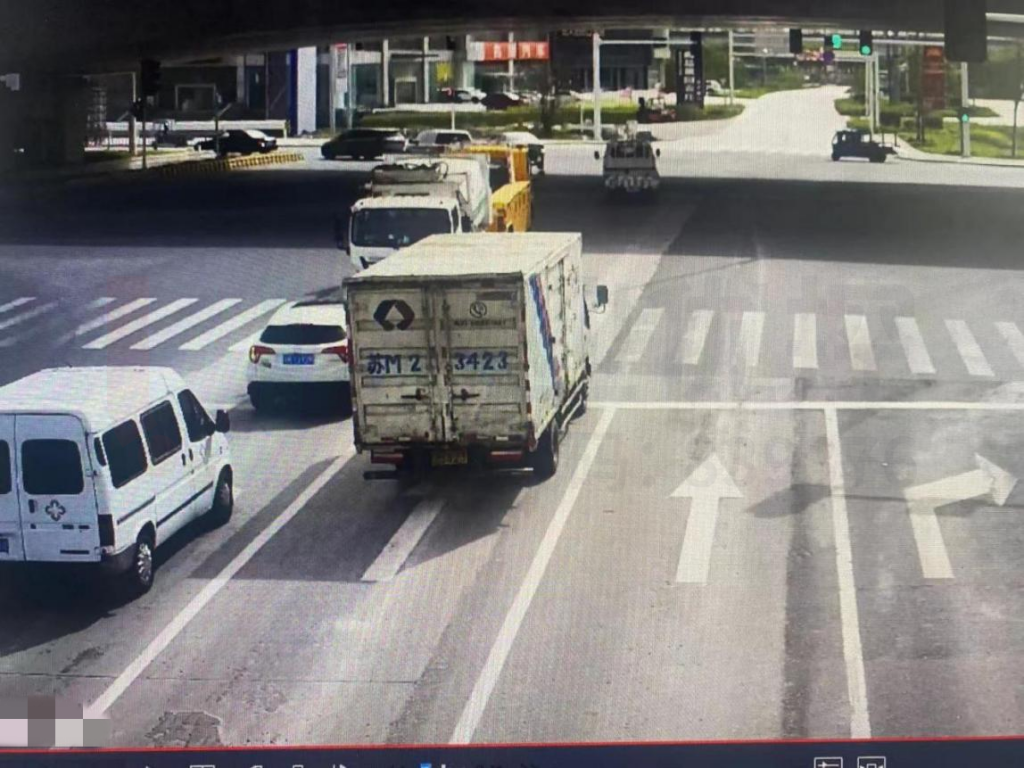 圖6 路口視頻監(jiān)控圖