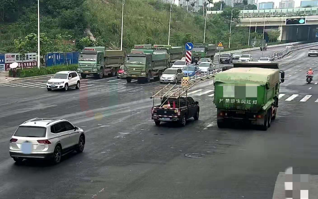 圖4 路口工程車占比較大