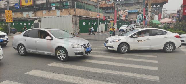 圖8 行人過街優(yōu)化前后