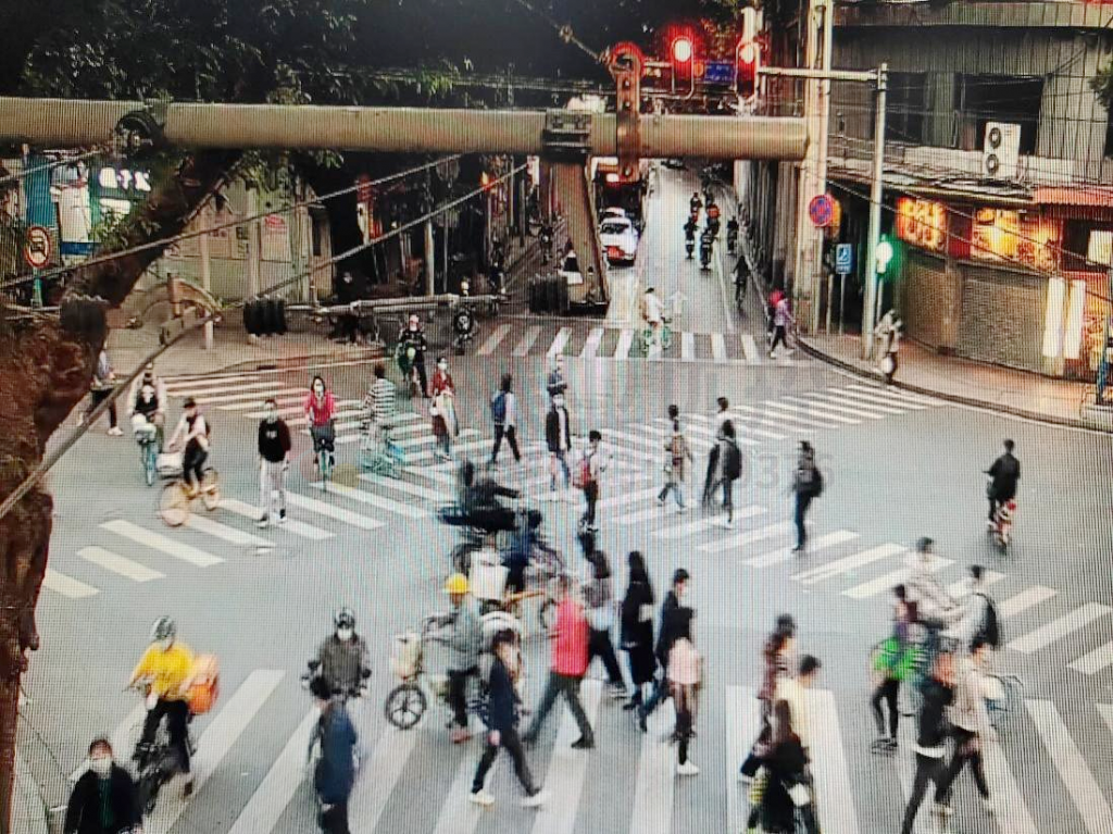 圖7 東華-東川路口優(yōu)化后行人過街情況圖