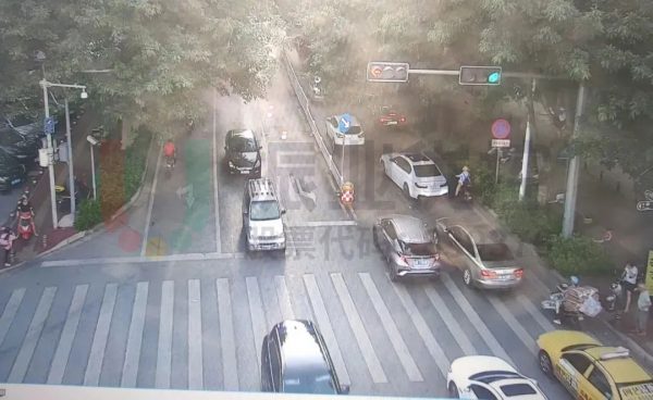 圖片17 桂雅路-中老路路口優(yōu)化前